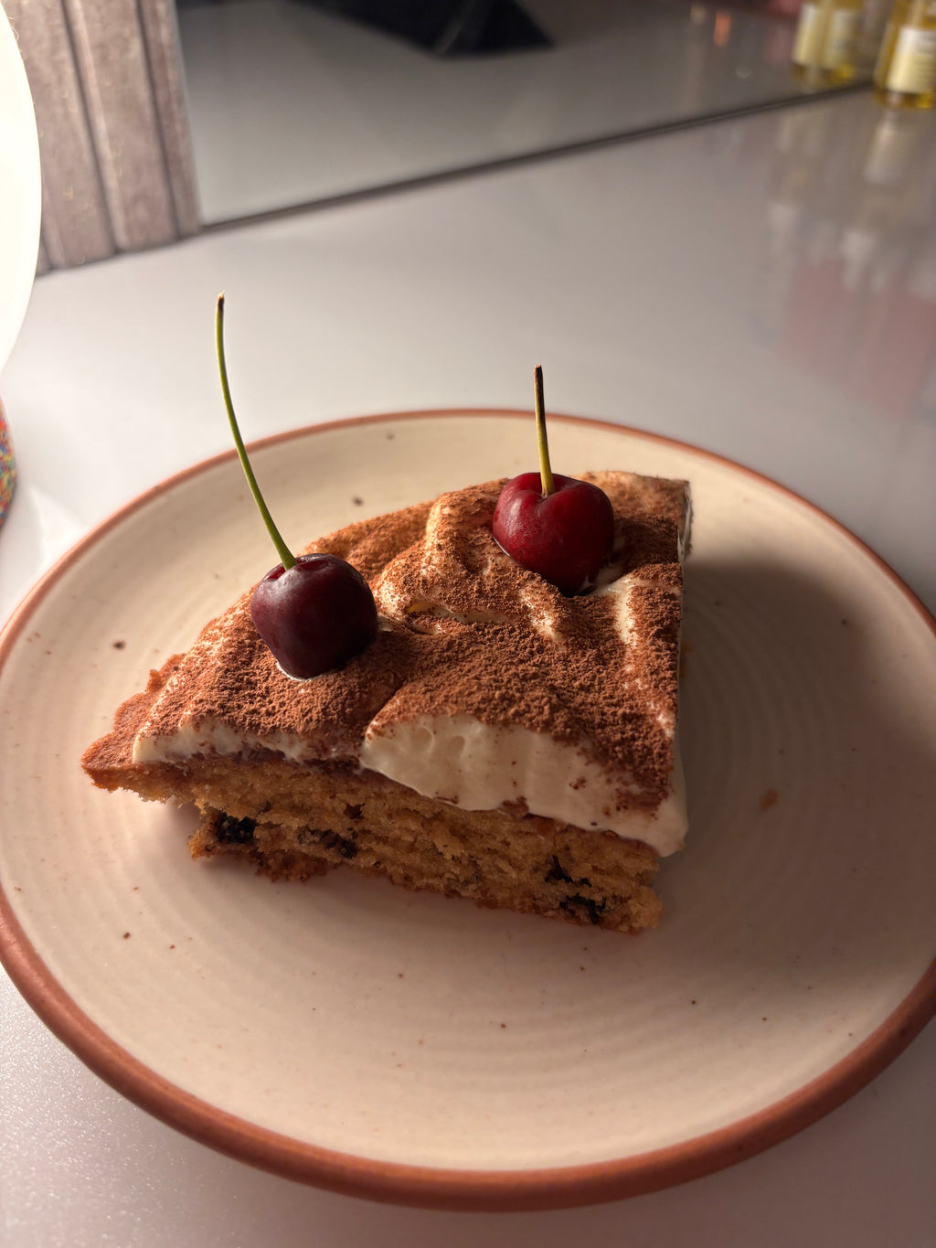 Tiramisu cake