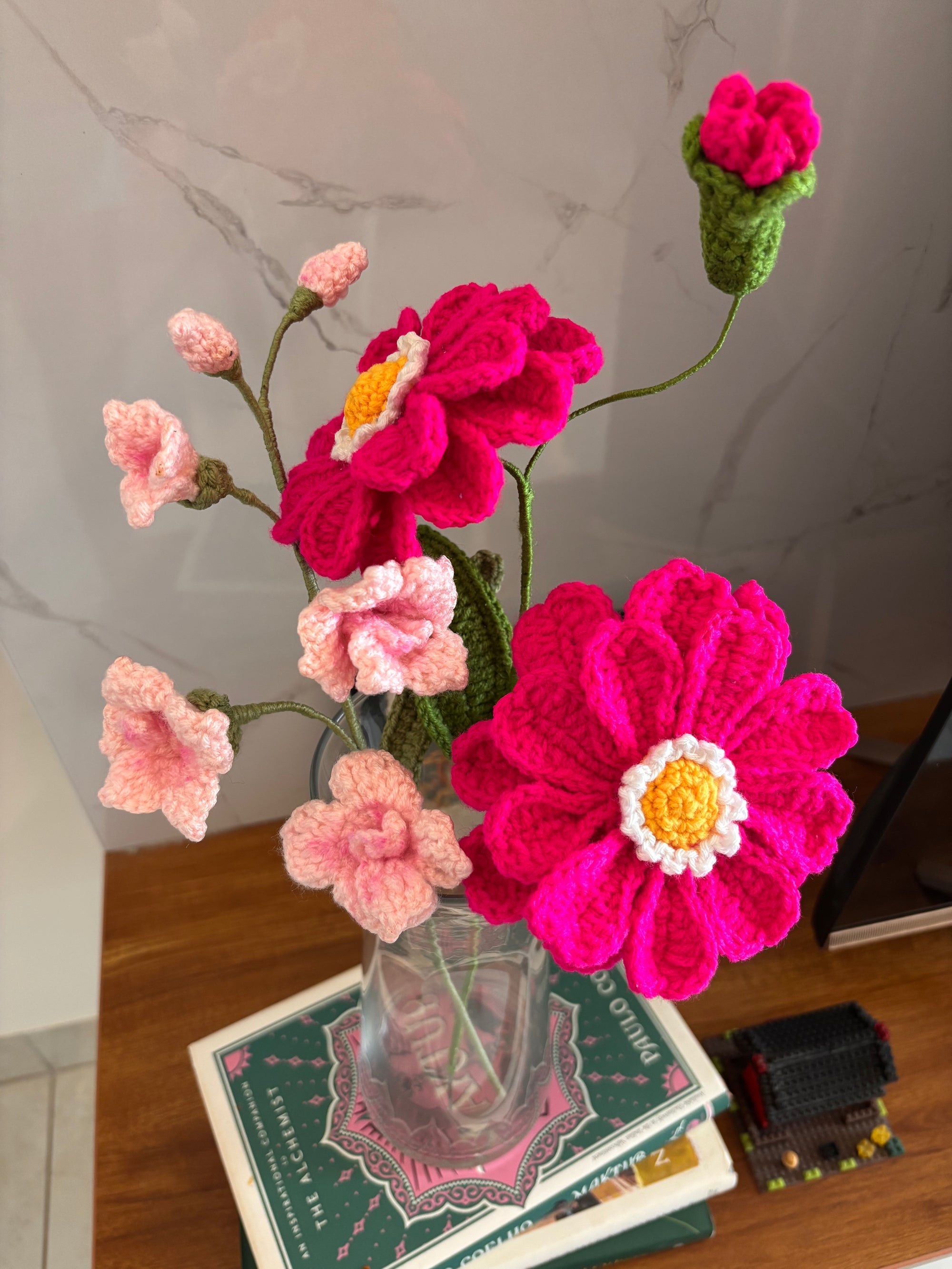 Berry bloom zinnia flower