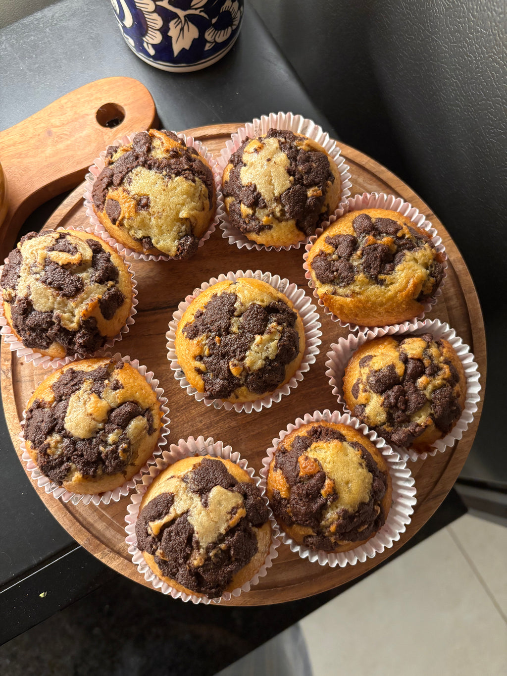 Chocolate chip muffins with cocoa crumble