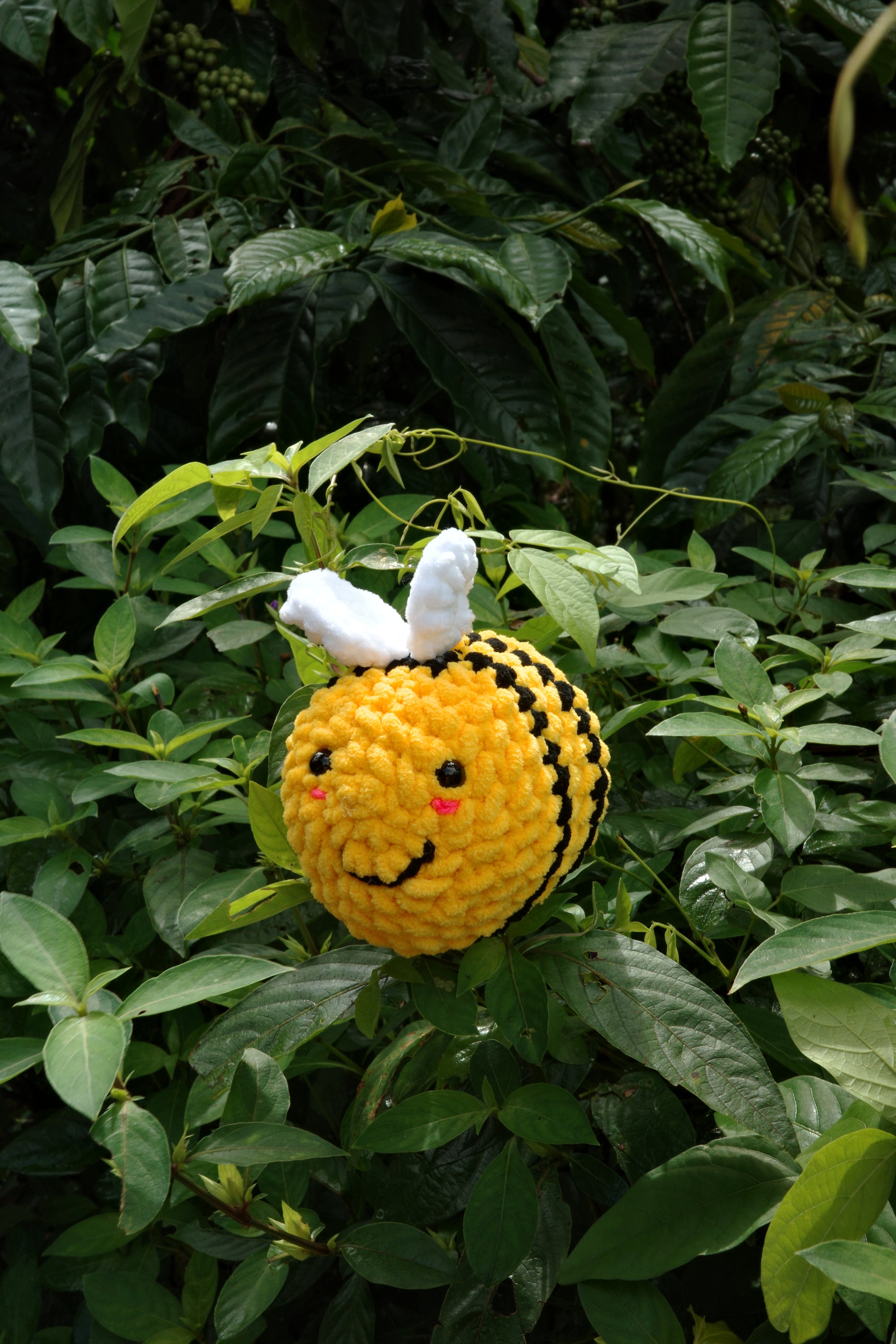 buzzy bee plushie